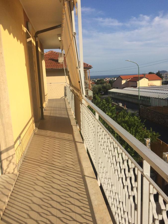 Ferienwohnung A Casa Di Nonna Luciana - Trilocale Con Giardino Ceriale Exterior foto